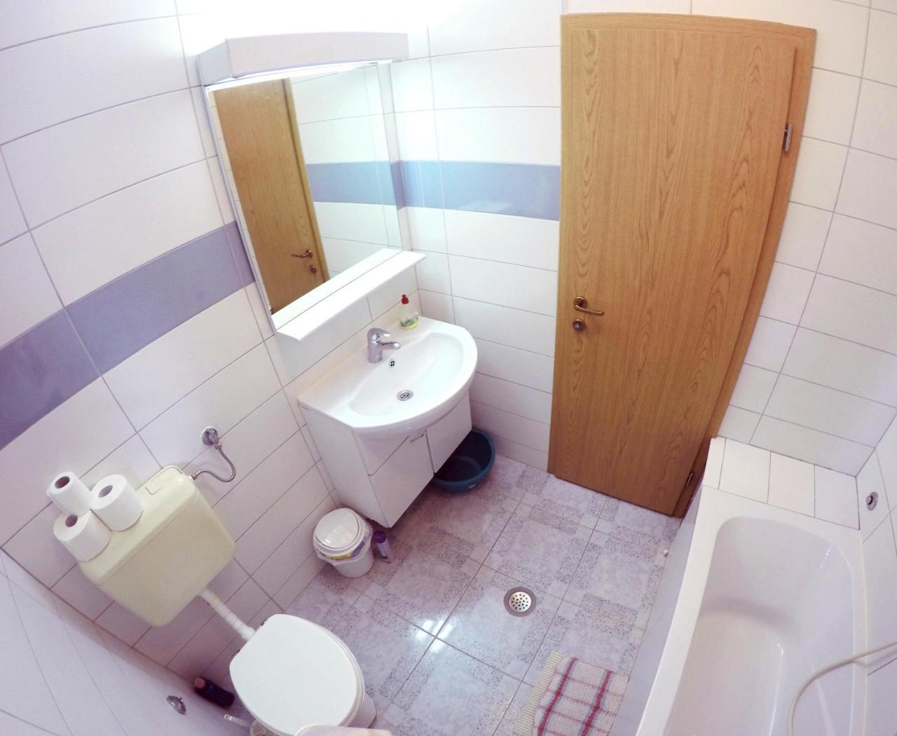 Blue City Apartment'S Repic Biograd Na Moru Zewnętrze zdjęcie