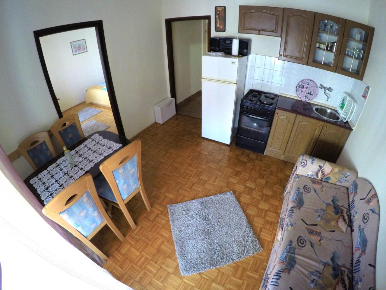 Blue City Apartment'S Repic Biograd Na Moru Zewnętrze zdjęcie